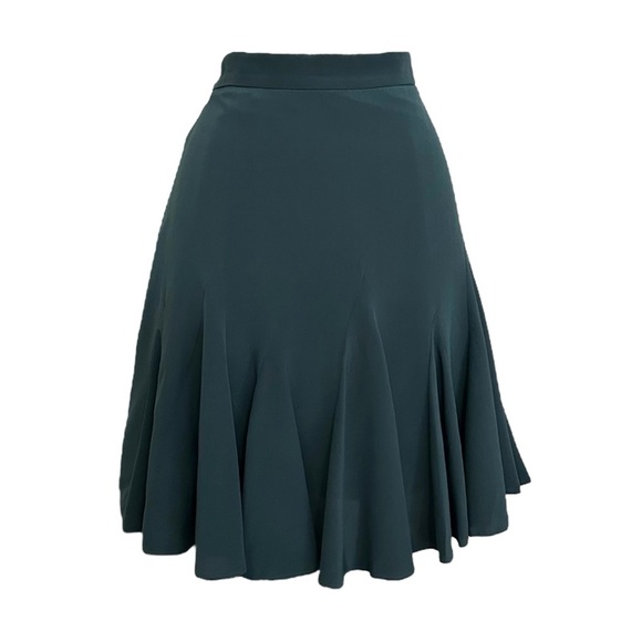 CLUB MONACO Forest Green Silk Flounce Mini Skirt Minimalist Chic Timeless Size 2